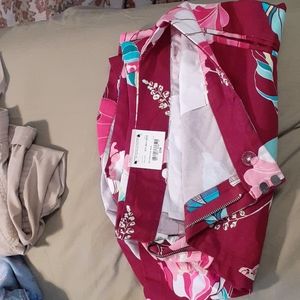 NWT Stylus Plus Size Hawaiian Floral Shorts| 22W